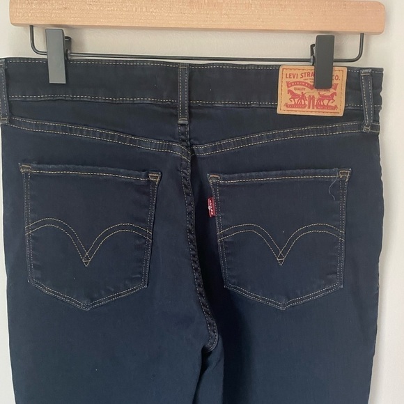 Levi's Dark Wash Classic Mid Rise Skinny Jeans Size 30 - Picture 6 of 11